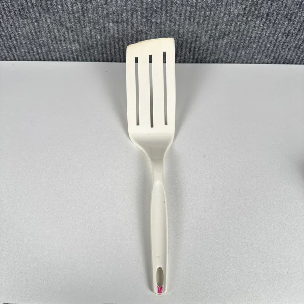 Vintage Foley Slotted Nylon Spatula Off-White Angled Kitchen Utensil USA Made